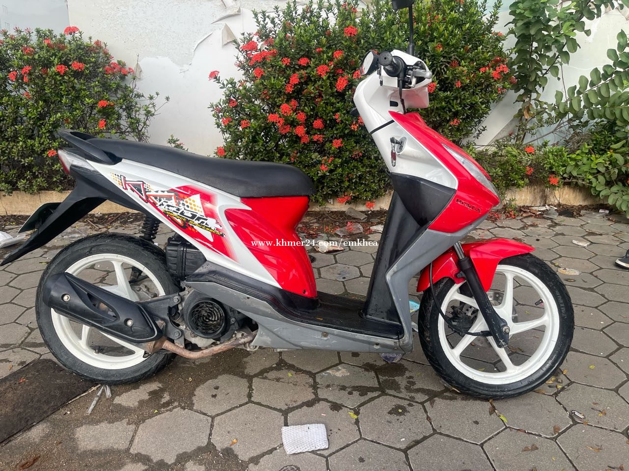 Honda Icon ឆ្នាំ 2013 មានពន្ធកាតគ្រីត្រឹមត្រូវ លេខភ្នំពេញម៉ូតូក្រុមហ៊ុន ...