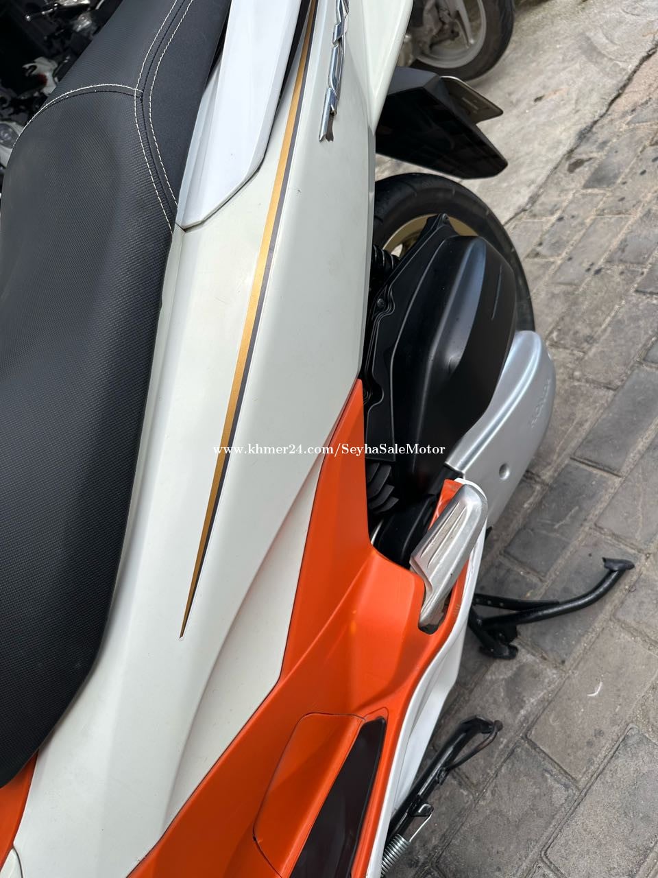 Color Contacts Price แแแHonda pcx price $1050.00 in Phsar Daeum Thkov, Chamkar Mon, Phnom ...