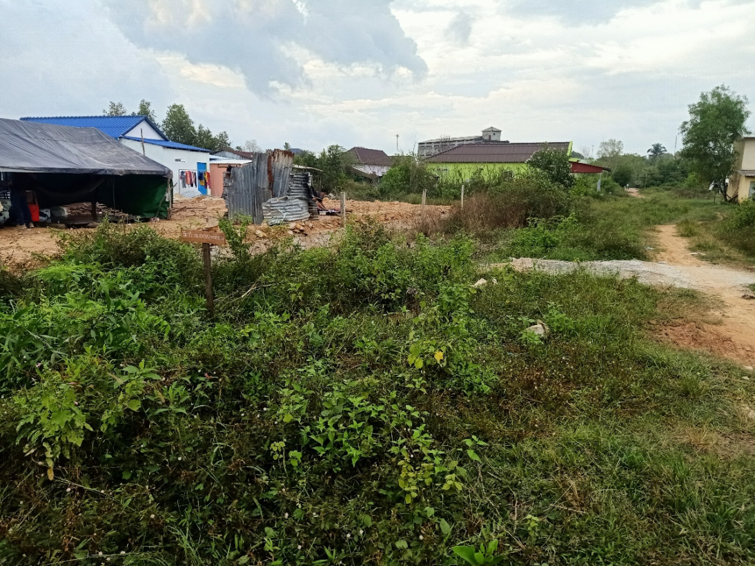 ជិន សំបូរ