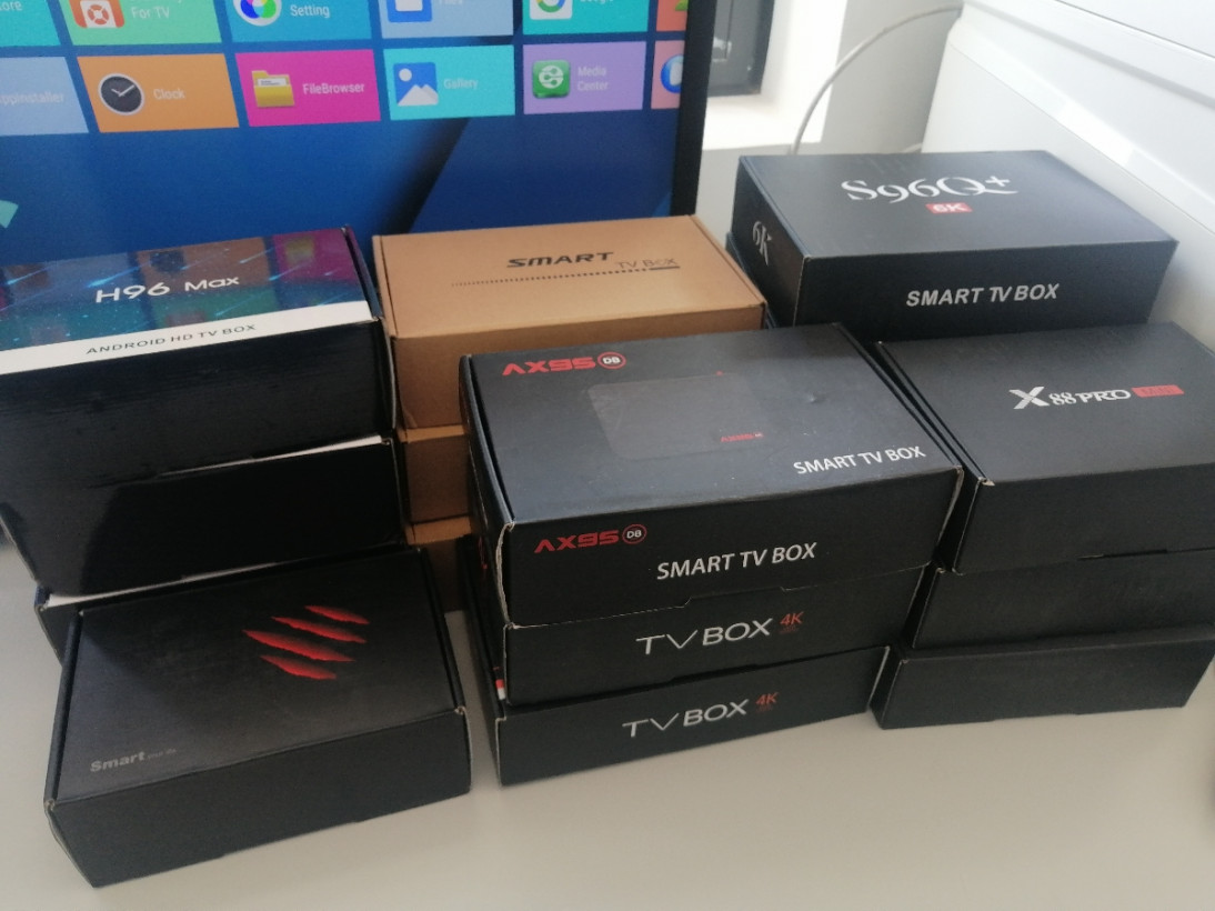 មុនិរាជ MUNIREACH