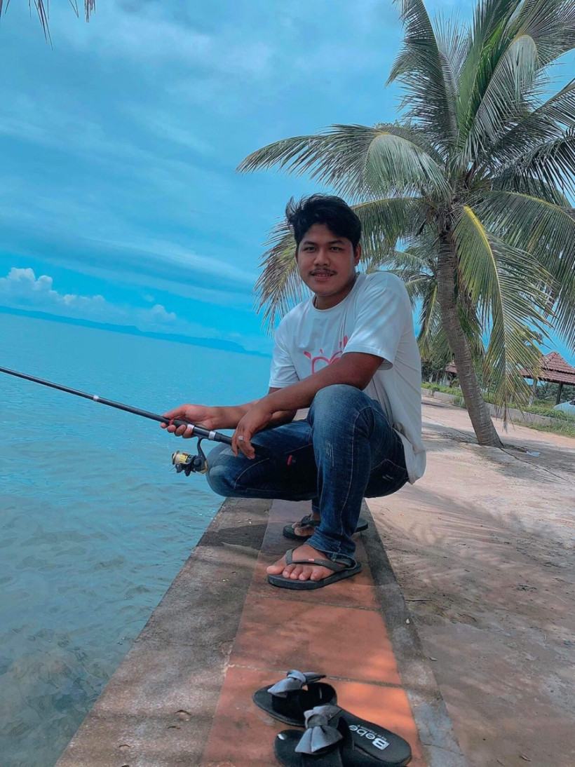 ROTHA ទិញលក់ឡាន បង់រំលស់សុទ្ធ1009234996 /098234996