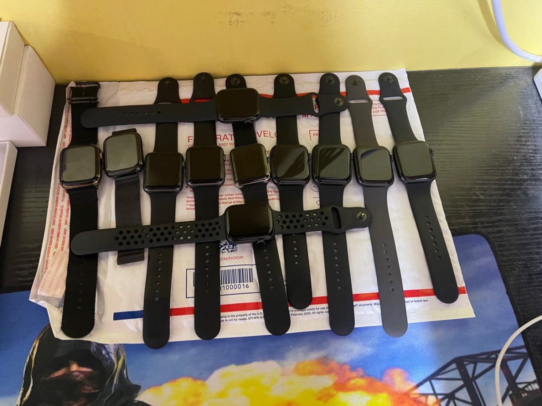 លក់ទូរស័ព្ទដៃ​ មួយទឹក​មកពីអាមេរិក