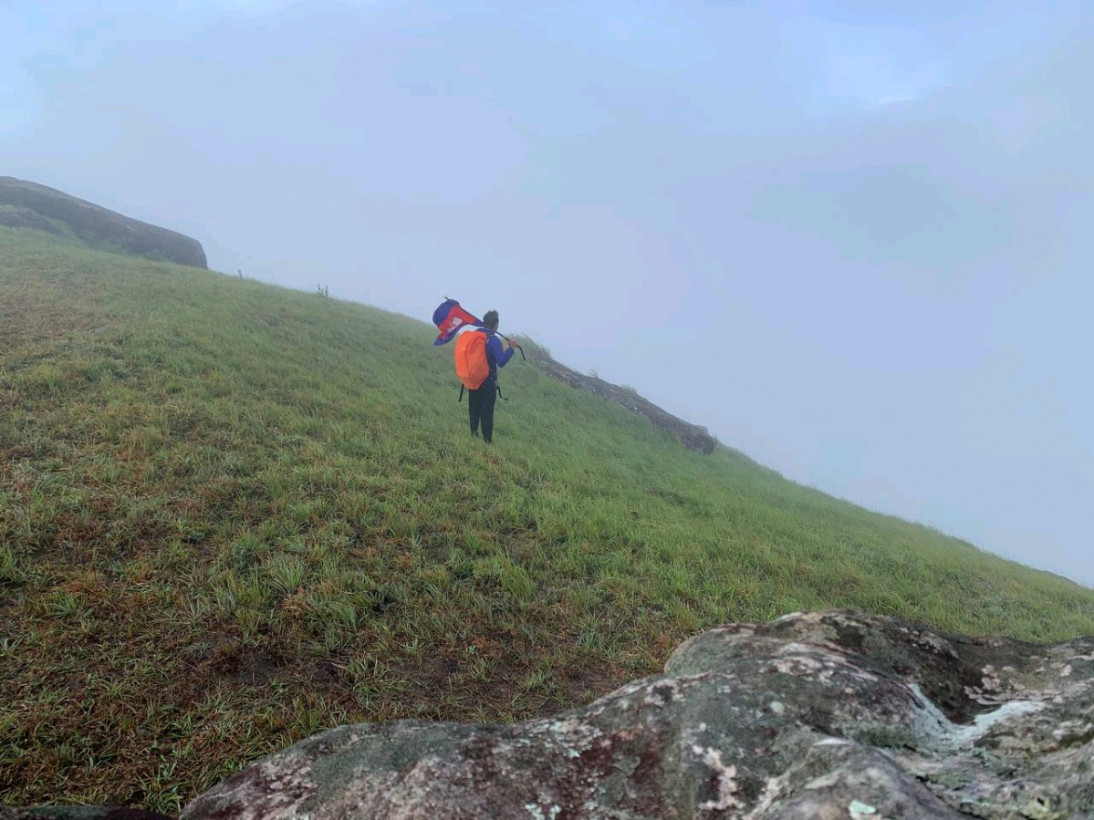 យស់ សុវណ្ណារ៉ា ( មានលក់ចម្លាក់ស្នែងគោ និង ក្របី )