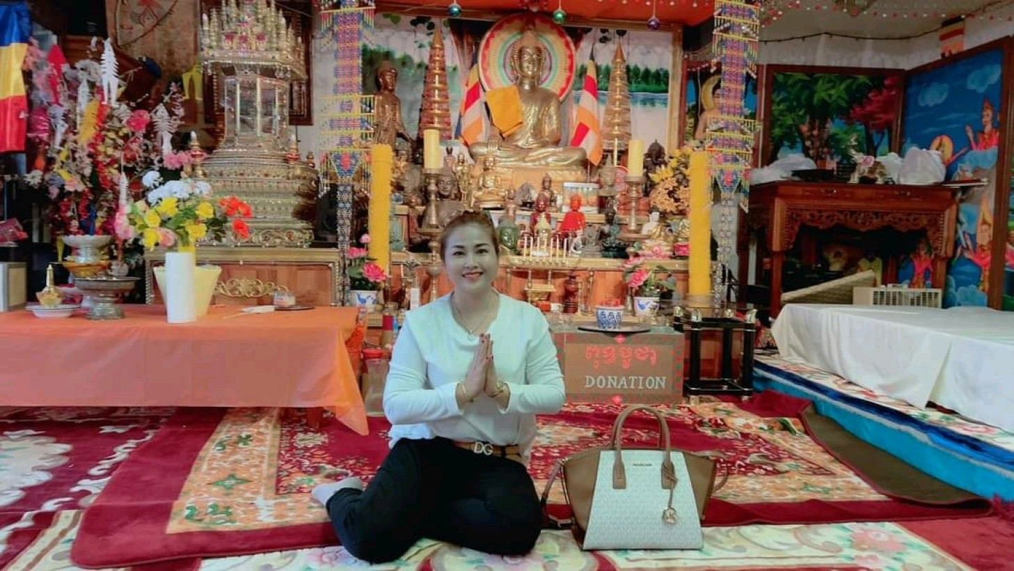 Samphors សម្ផស្ស