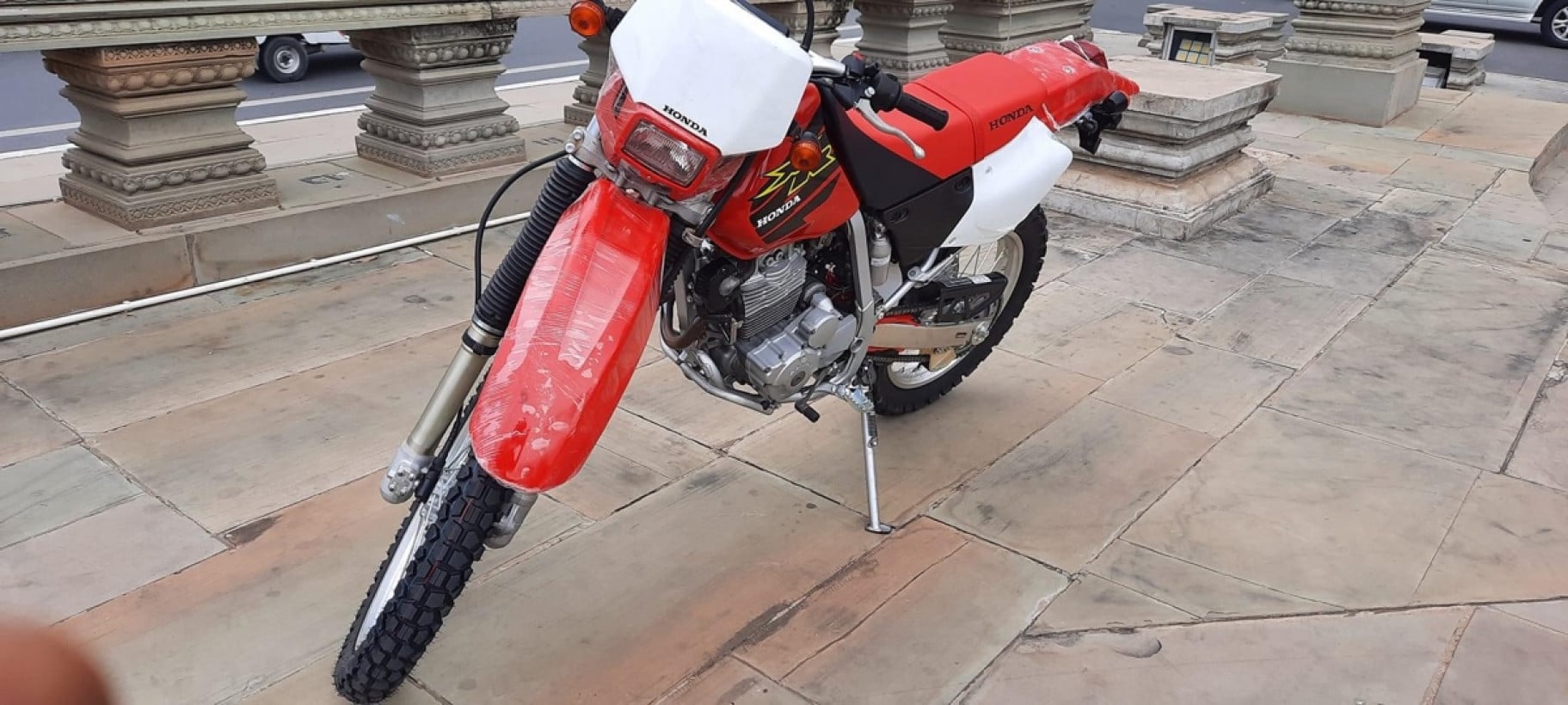 ជាងសុខ ជាងសុខ