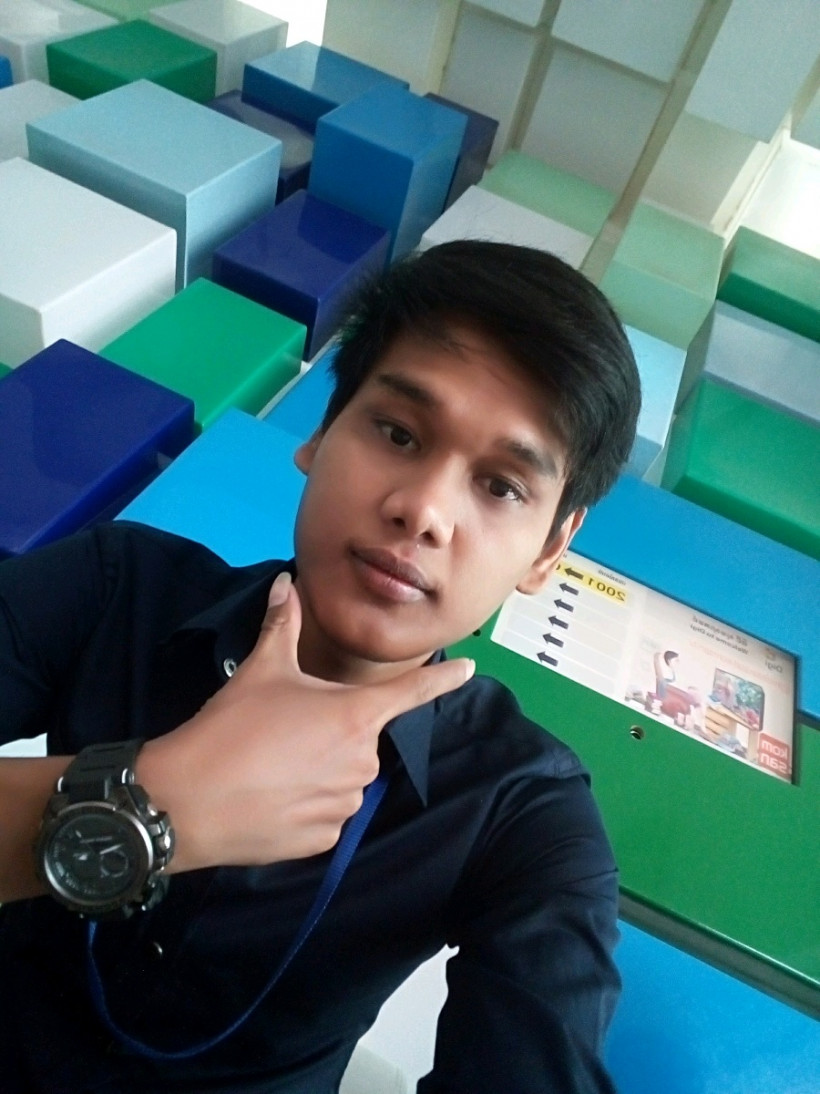 ឈន ពិសិដ្ឋ៚