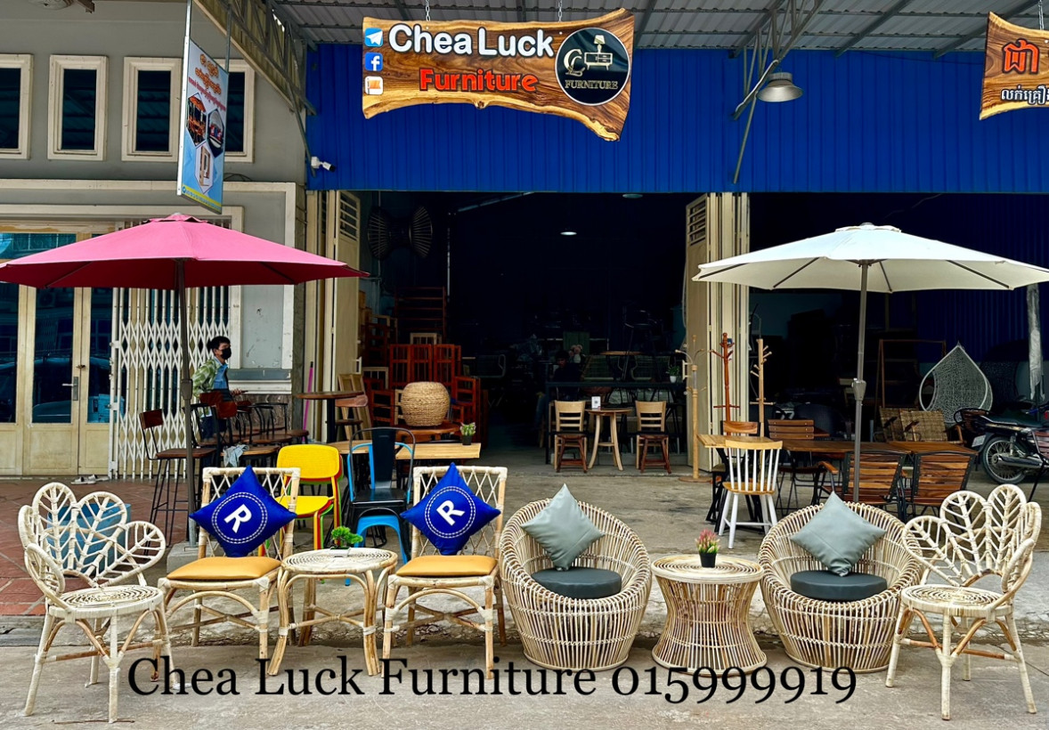 ជាឡាក់ លក់គ្រឿងសង្ហារឹម