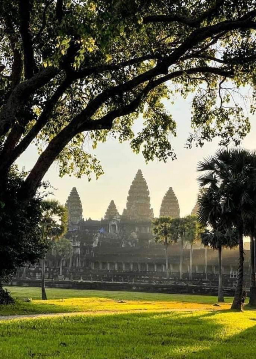 ឌួង វឌ្ឍនី