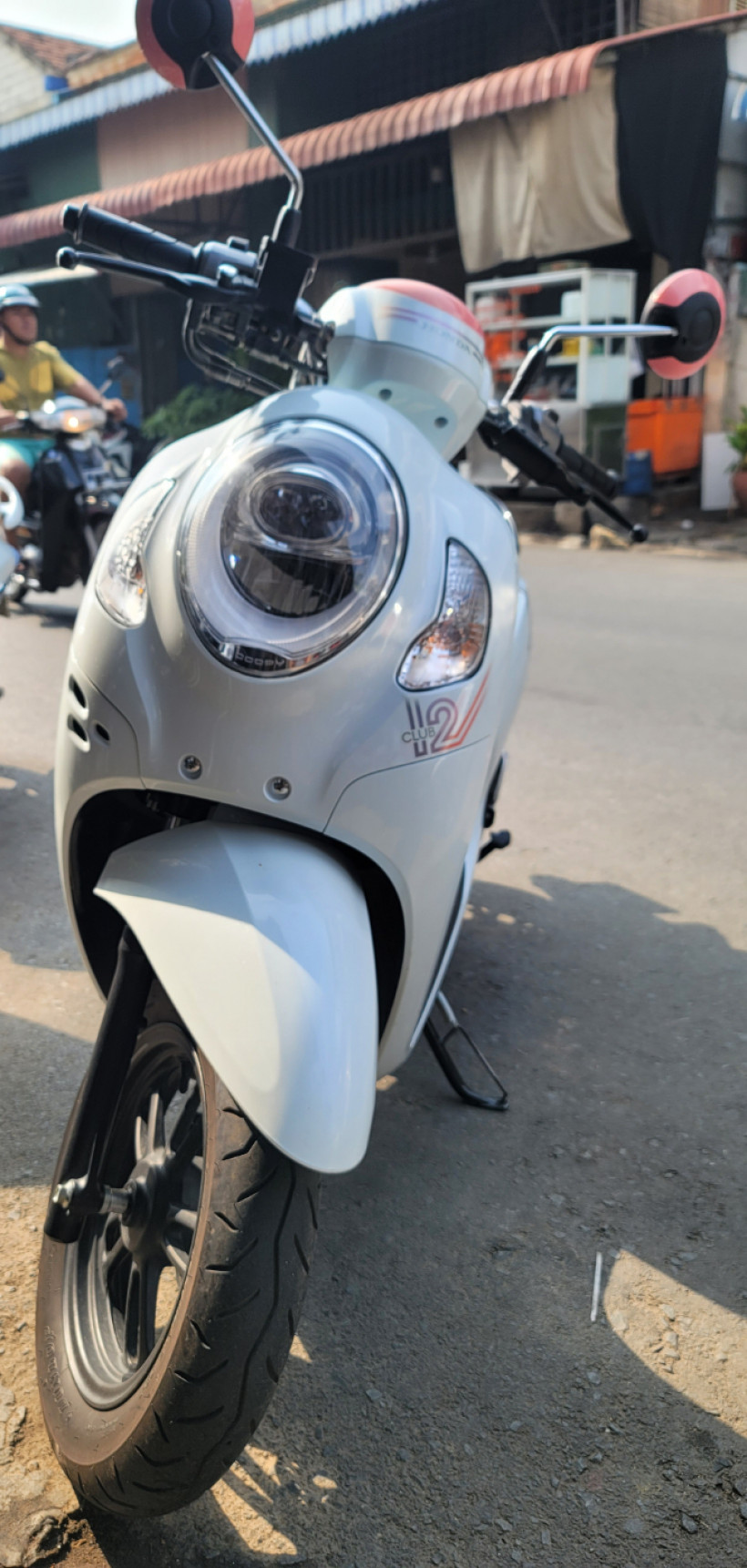 ម្ចាស់ផ្ទាល់