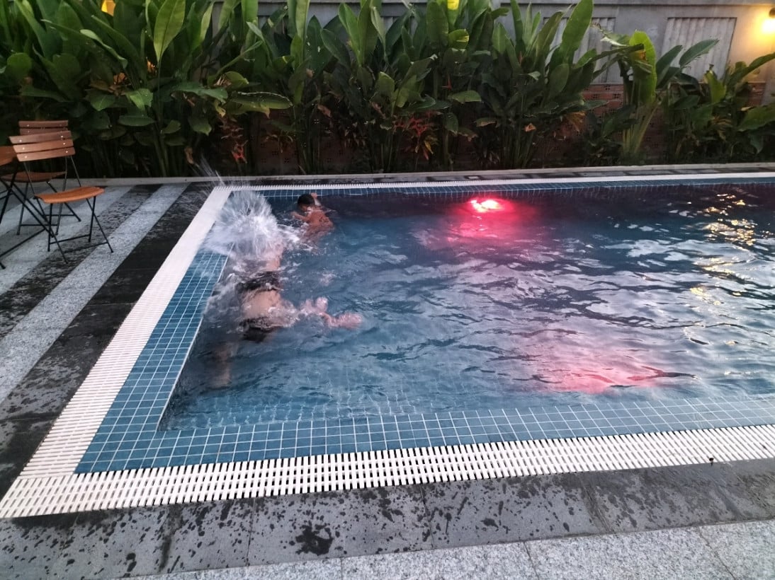 ហ័ងជុន ពន្លឺសូវ