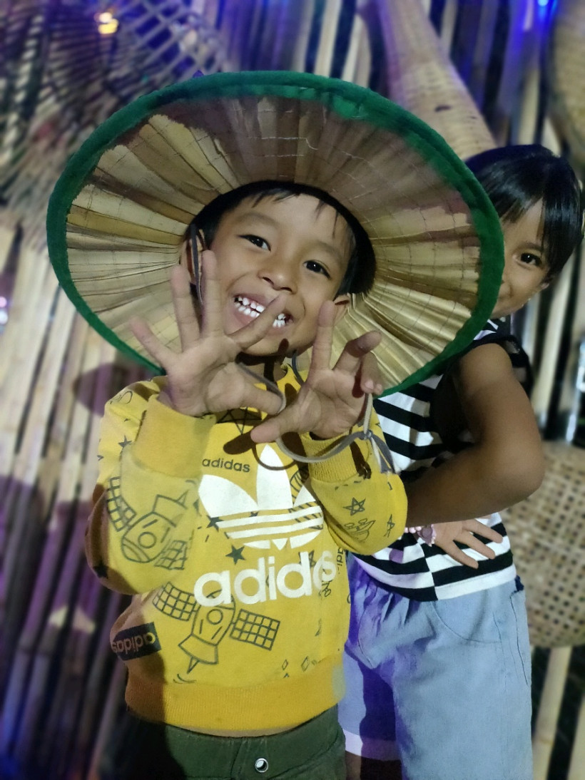 សុខ ចំរើន