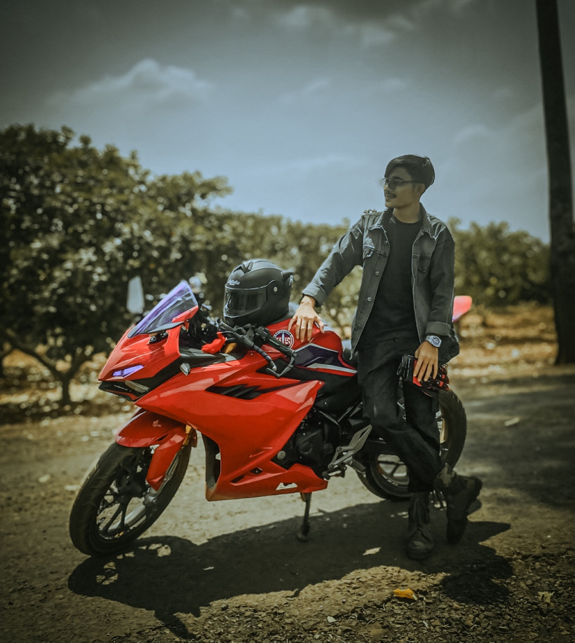 វណ្ណដែន​ អាន