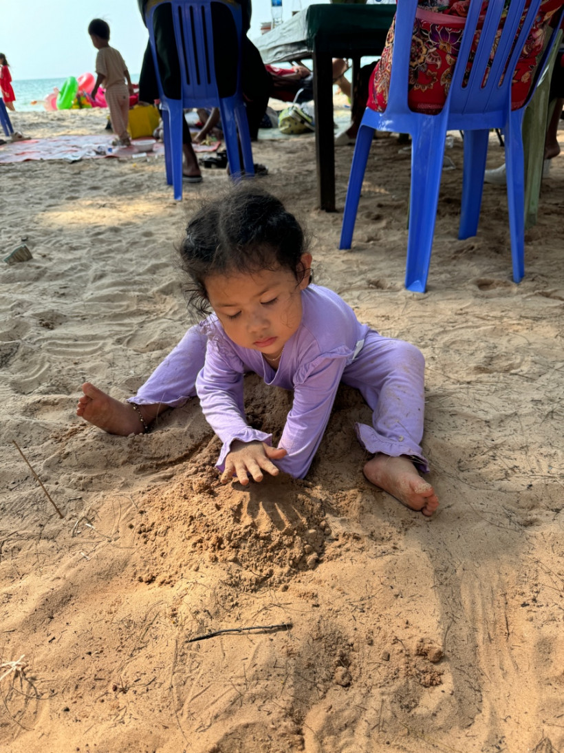 សុខហេង លក់កាមេរ៉ាសុវត្ថិភាព