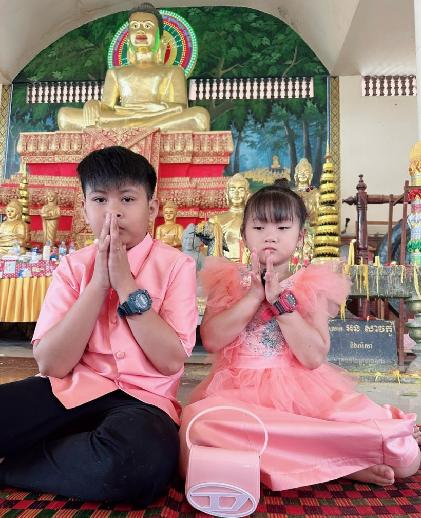 សេក ស្រស់