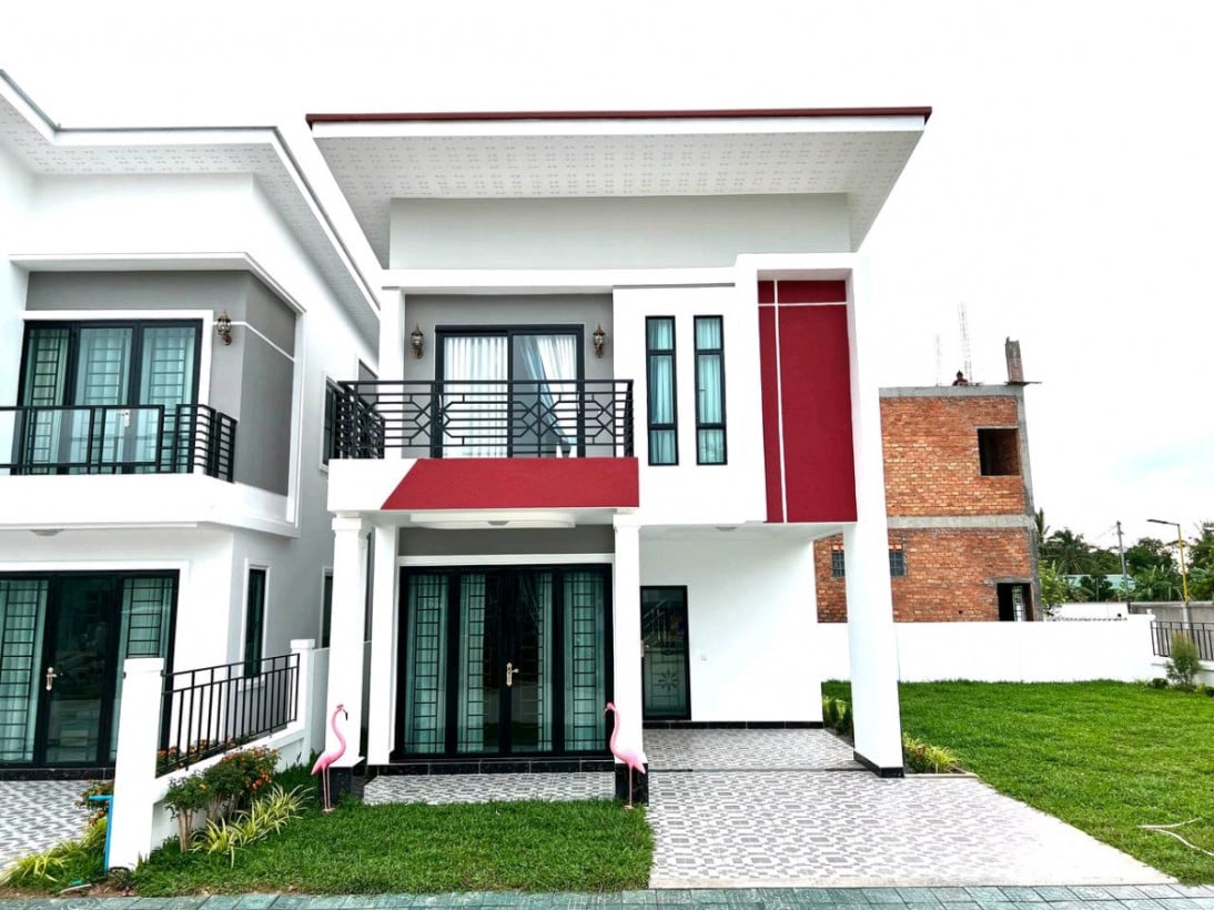 វីឡាទោល ដឹភឺល