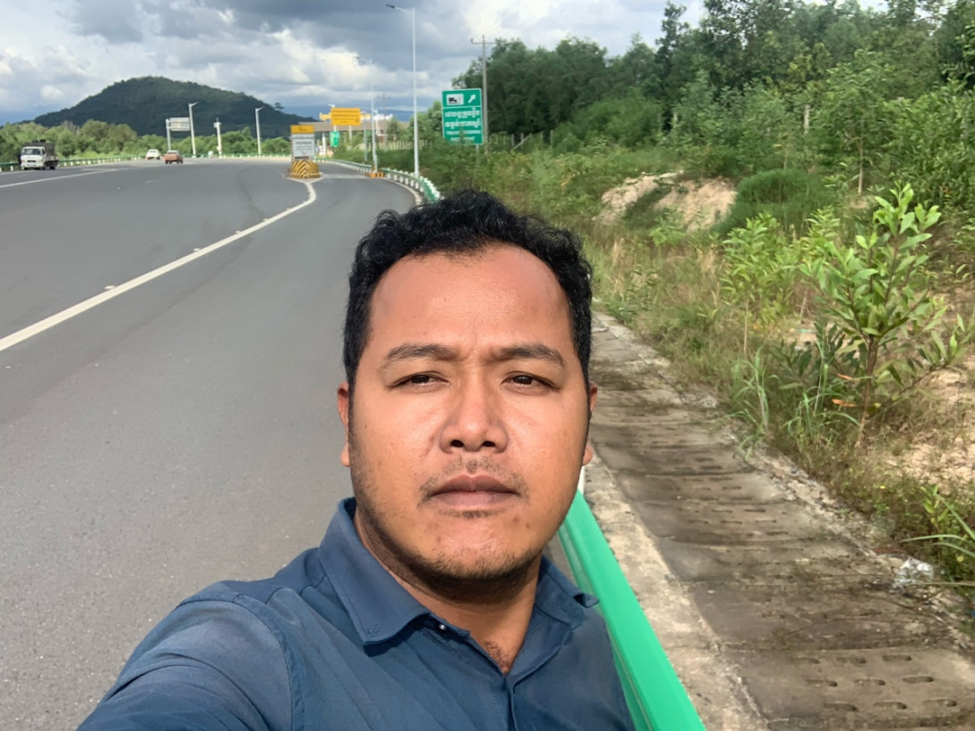 បង ស្នាយ