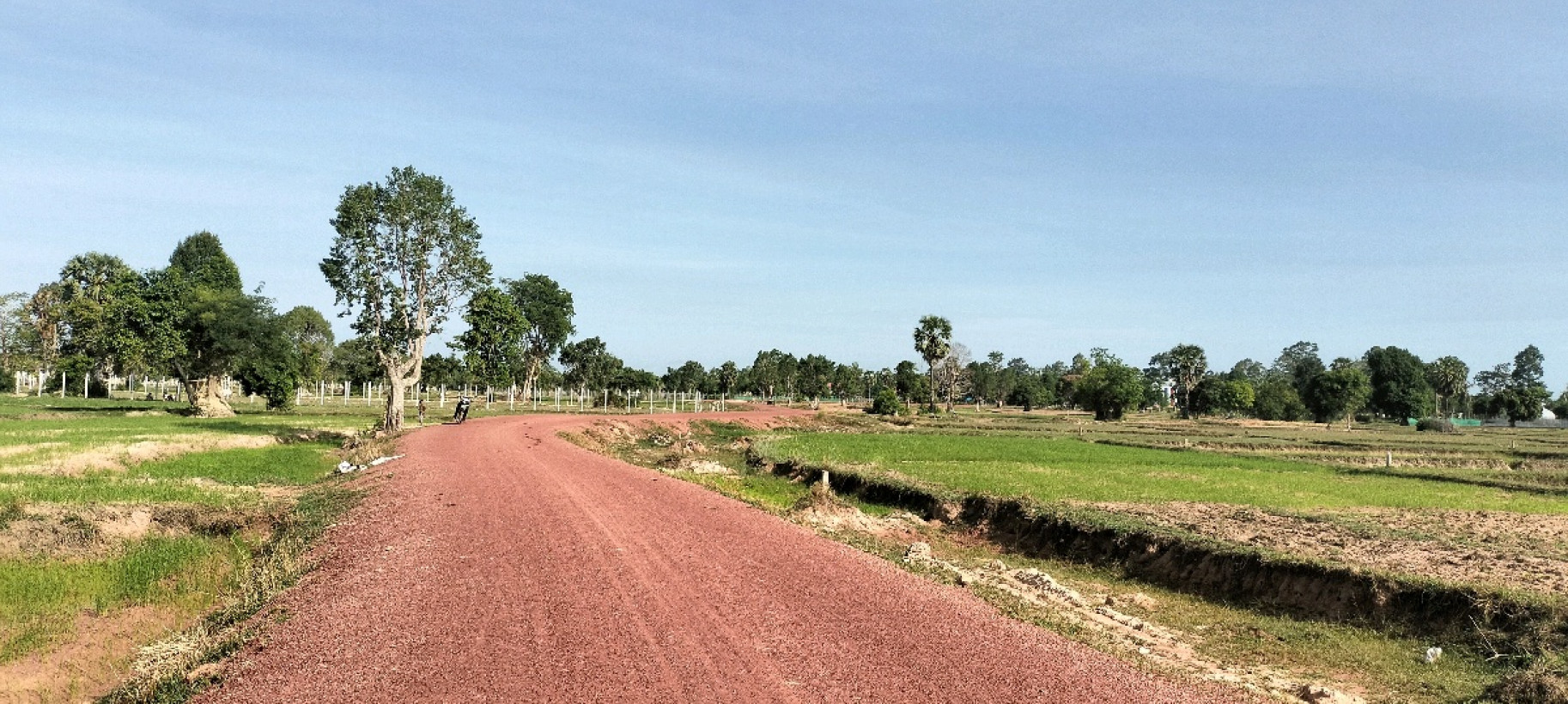 នួន តៃ អចលនទ្រព្យ