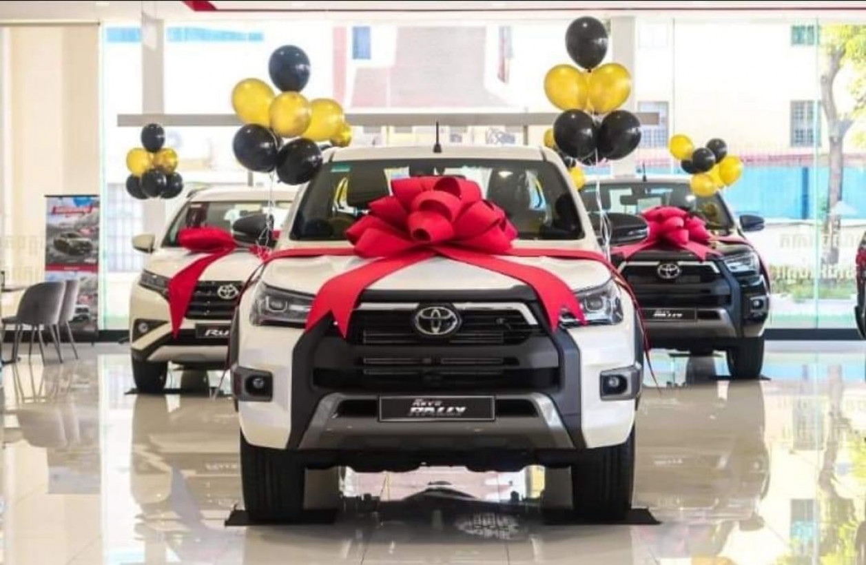 TOYOTA Dealer Auto p-15999260