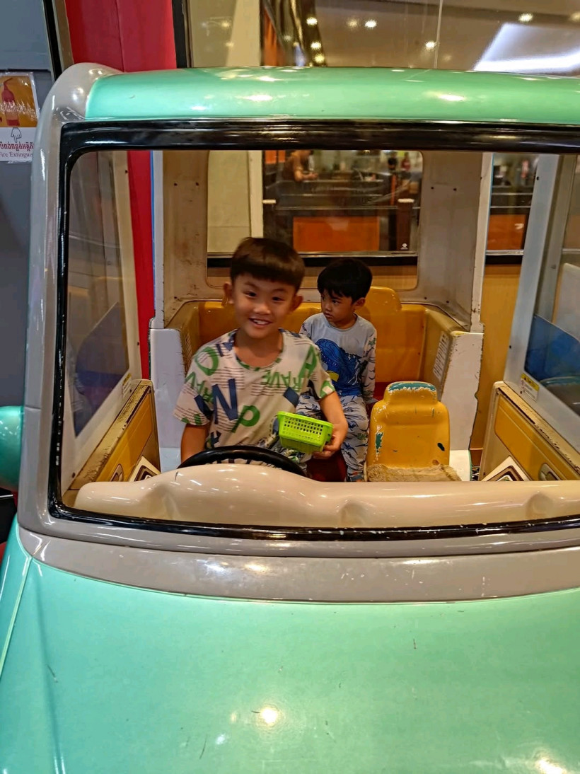 តាក ភិរម្យ