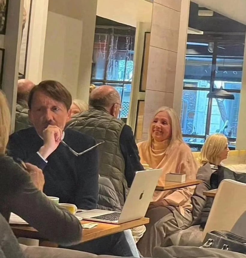 អ្នក ច្បារអំពៅ