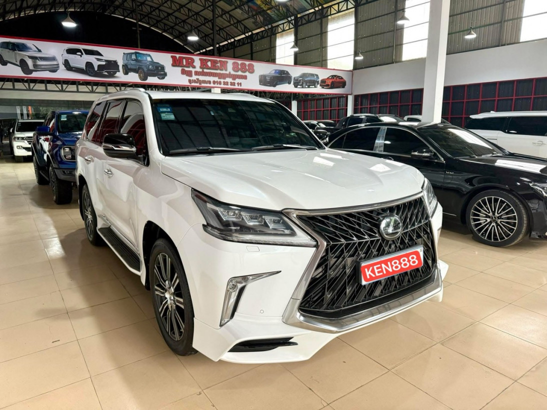 𝐌𝐑 𝐊𝐄𝐍