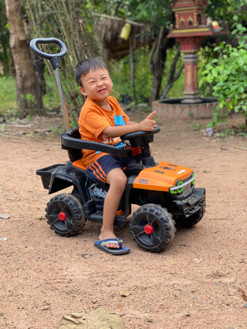 ជុន​ ពិសិទ្ធ