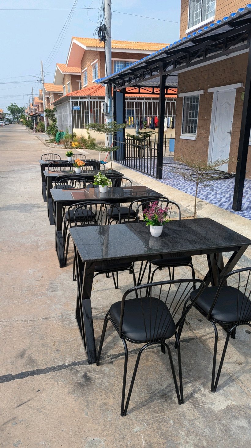 សុខេម ឈុំ