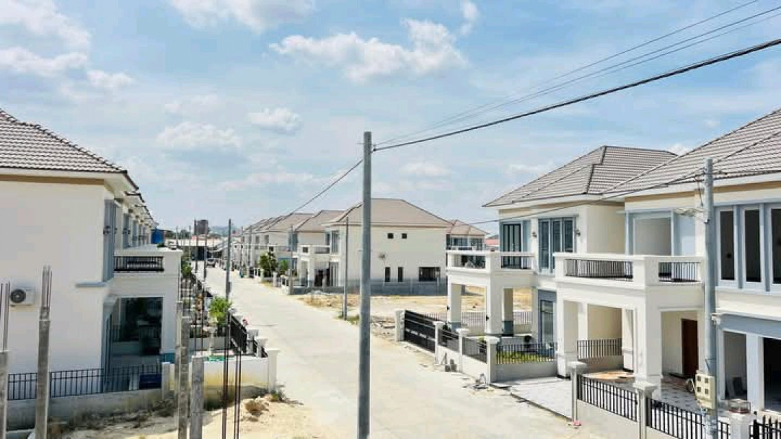 សារ៉េន សារ៉េន