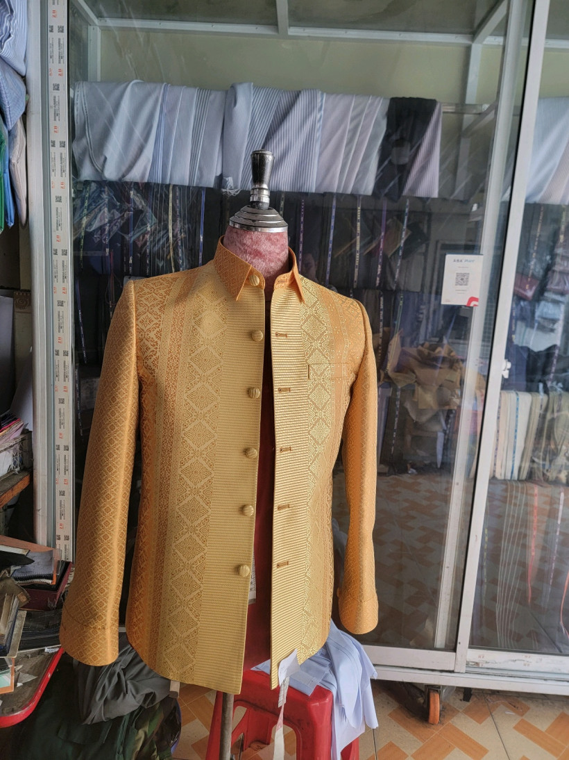 បុរសពេញនិយម កាត់ដេរ