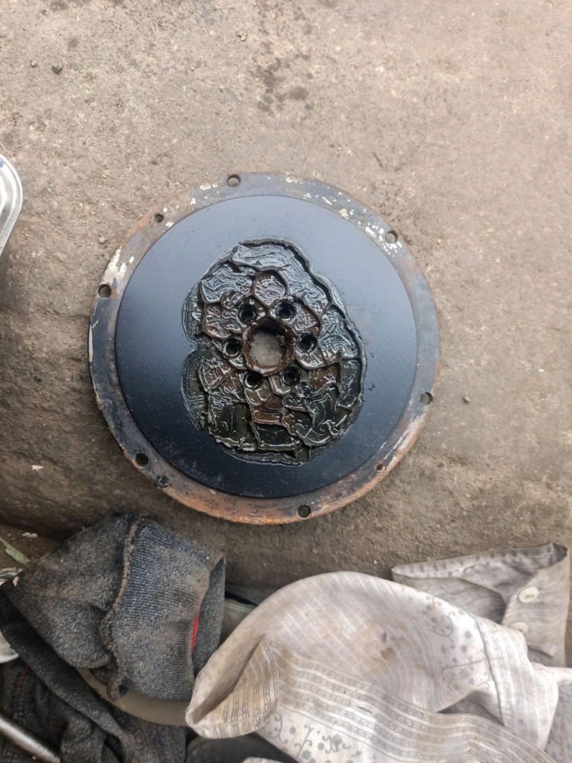 កំពុង សោម