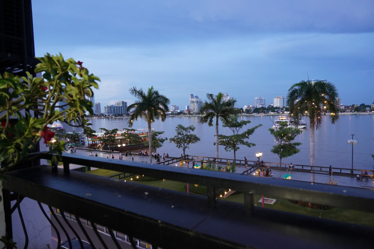 NEW SEASON RIVERSIDE HOTEL