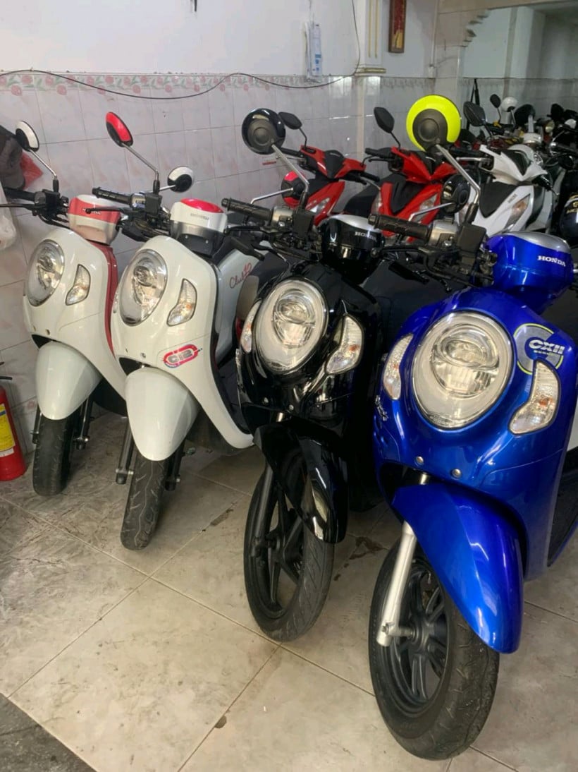 សត់ សាកន