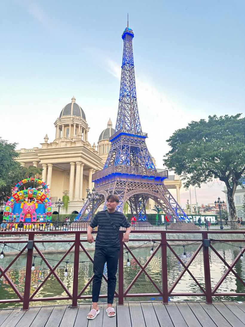 វិរៈ រឿន