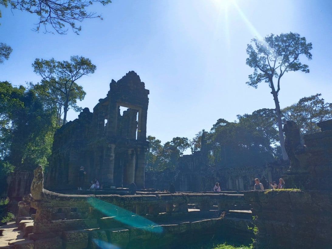 សំណាង ៣២