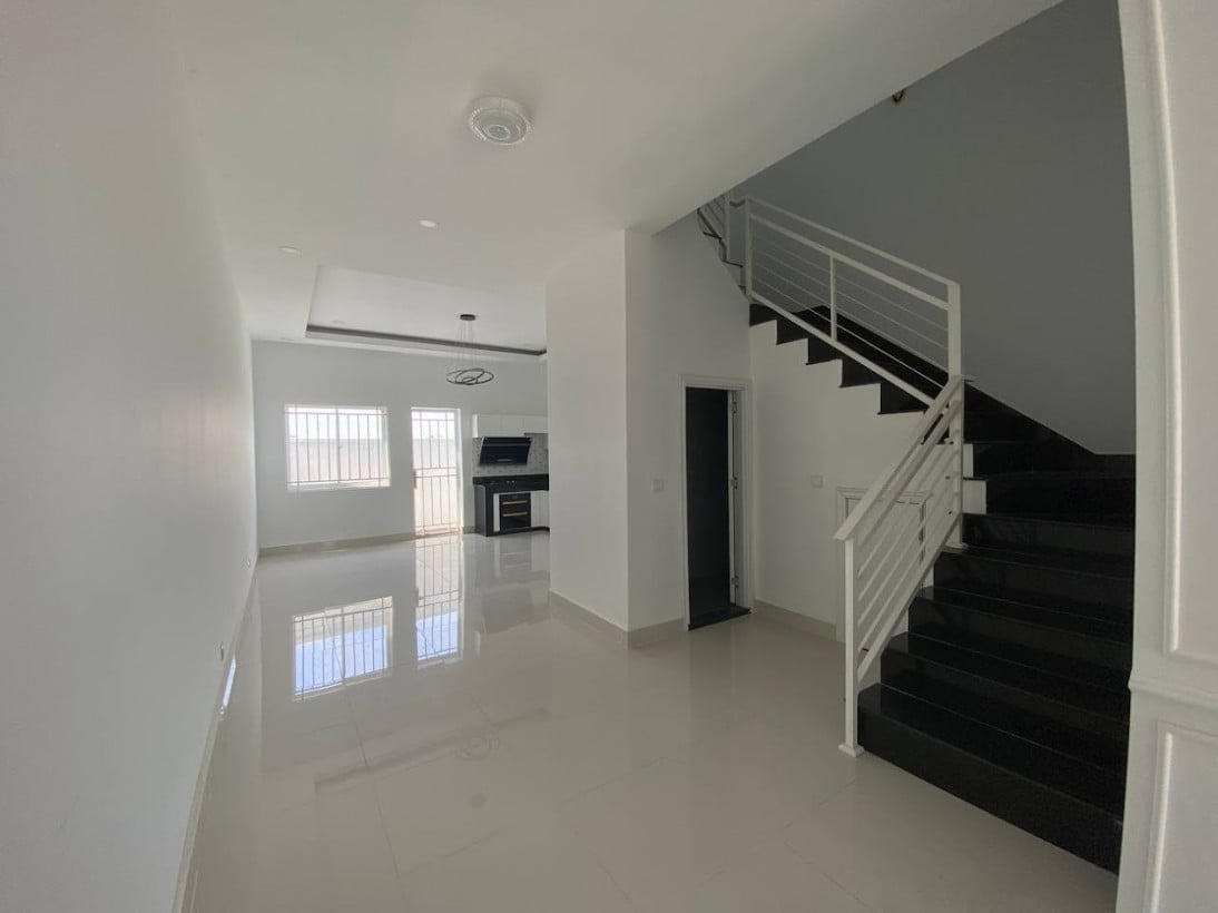 ដី ផ្ទះលក់​ និងជួល ផ្ទាល់ខ្លួន