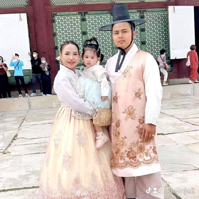 TRA TRADING នាំចូលផ្ទាល់ឡានពីរប្រទេសកូរ៉េគ្រប់ប្រភេទ