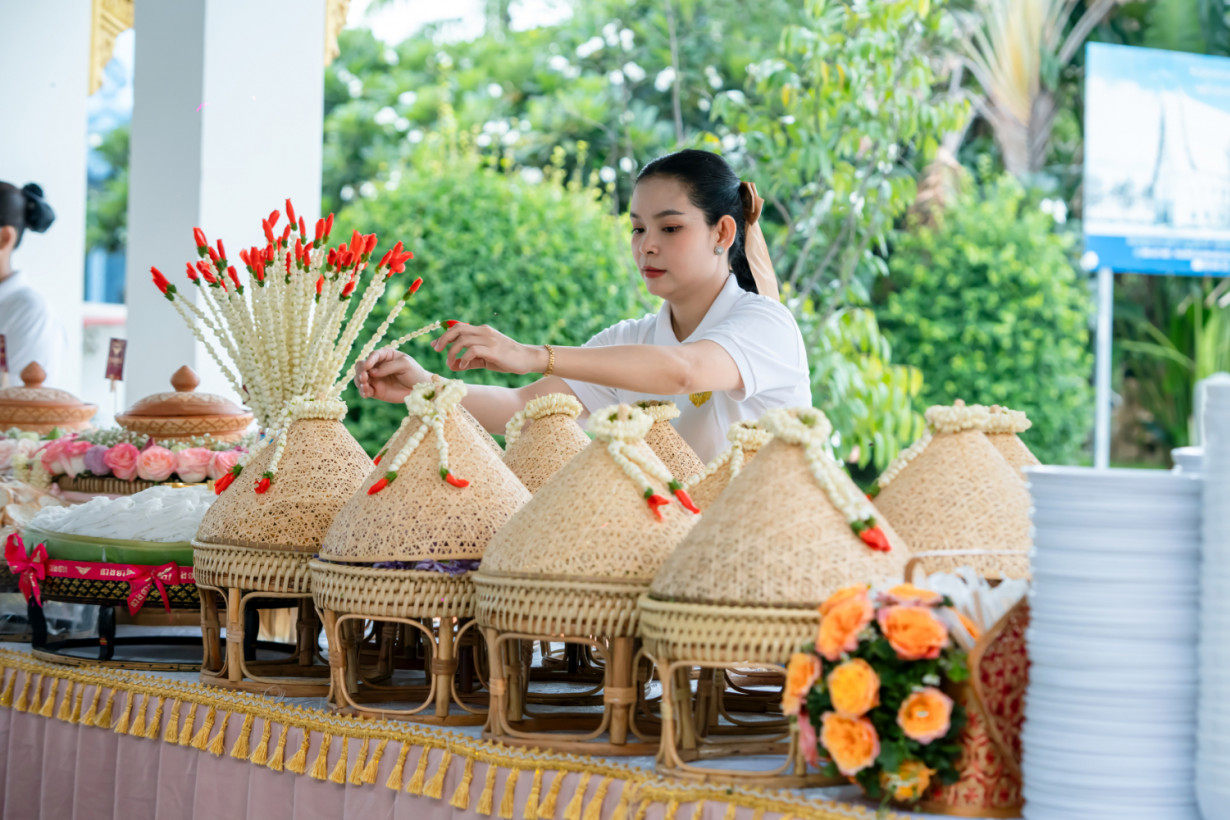 ផ្ទះបាយប្រពៃណីខ្មែរនាងទាវ