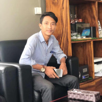 ឃិន សុភា