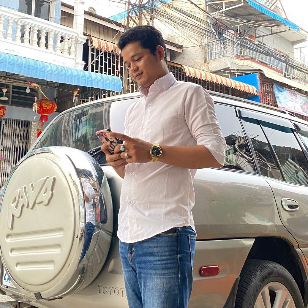 តុលា នៅ