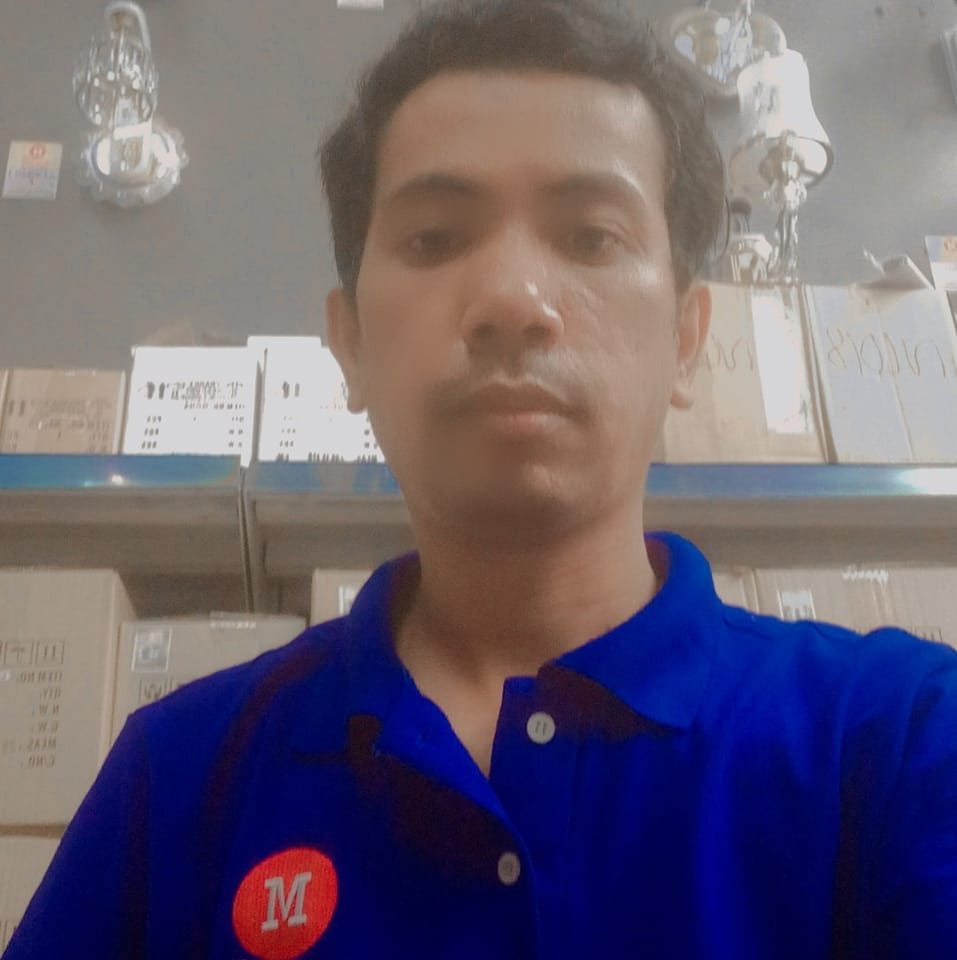 ណារុំ ធូ