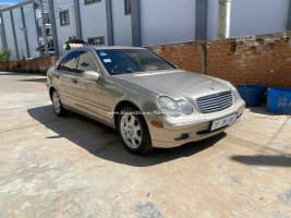 វិមាន យួក