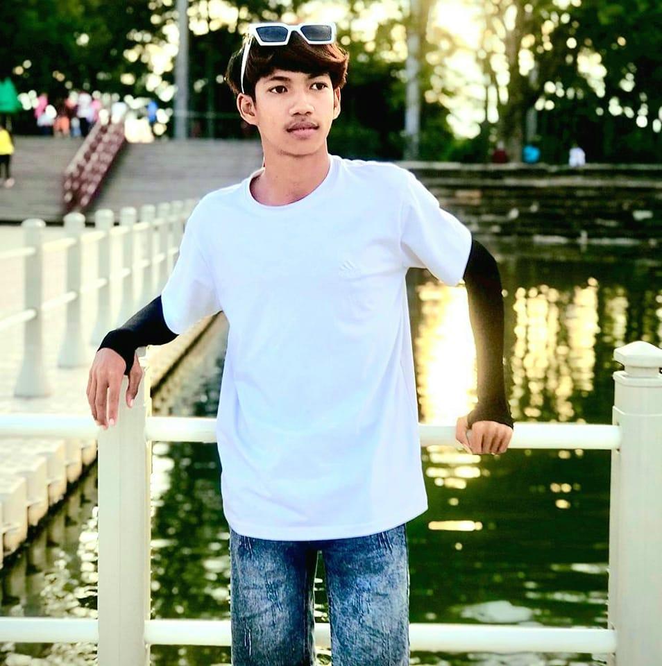 ប្រុស សុី