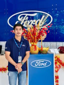 ភក្តី ផ្នែកលក់រថយន្តFORD