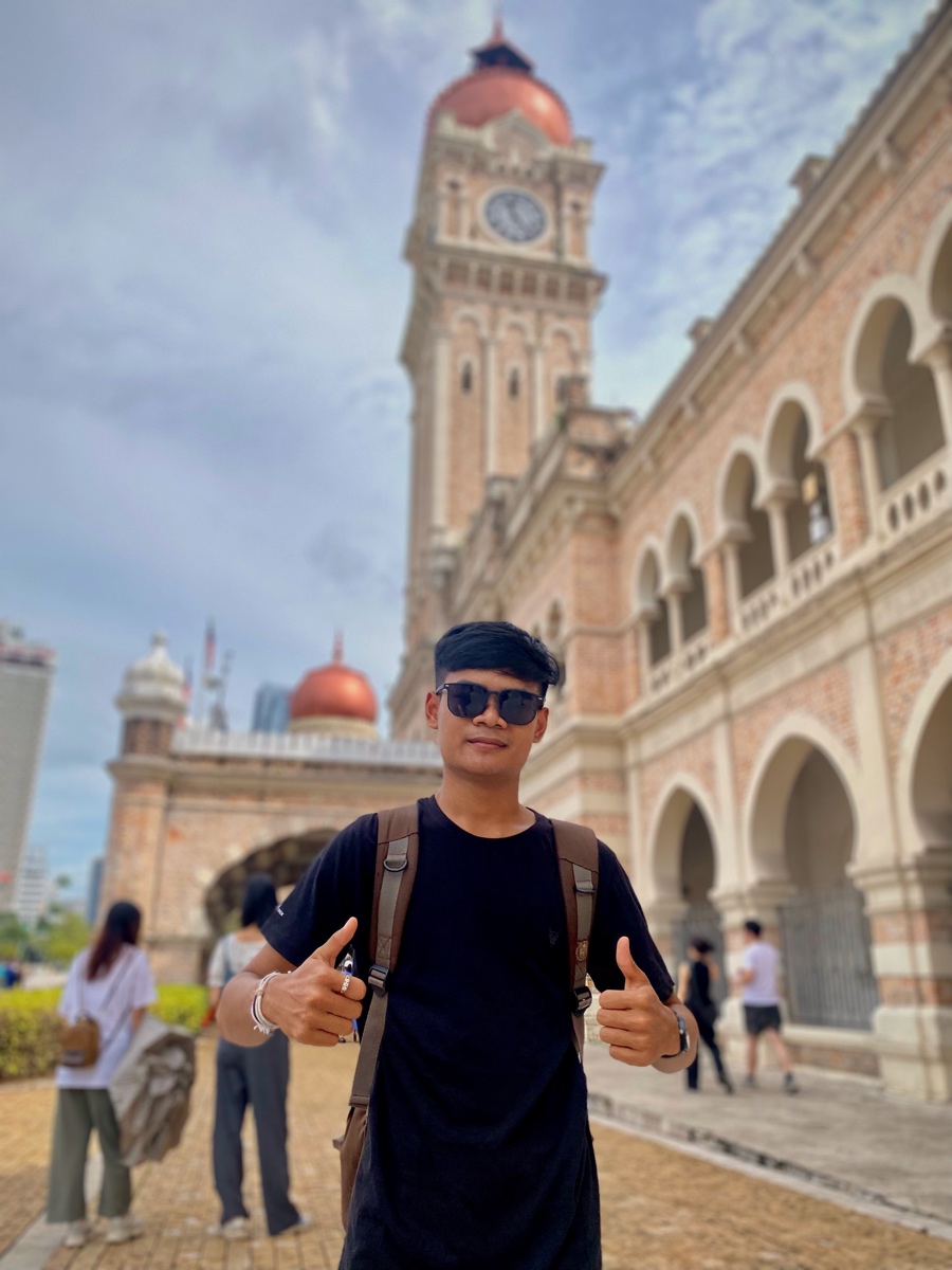 Chim Rayuth
