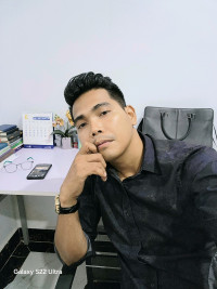 ចឹក ភាស់