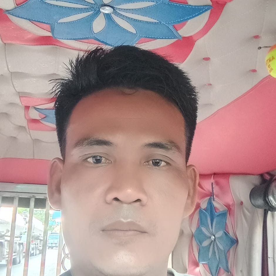 ចាន់ធឿន ទិញលក់កង់បី