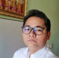 ឃ្លាំង ភ័ណ្ឌ