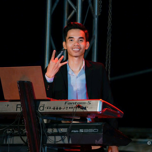 ឡុង គឹមលាង - Khmer24