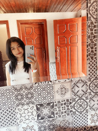 Srey nich p-11362648