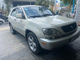 ប្រវត្តិ ជីវិត ក្មេងកំព្រា